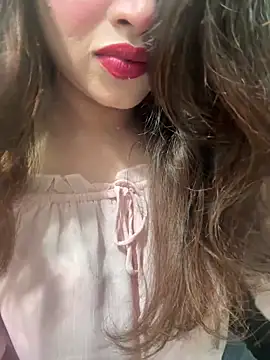 Yours riya11 online show from 06-12-26, 07:55