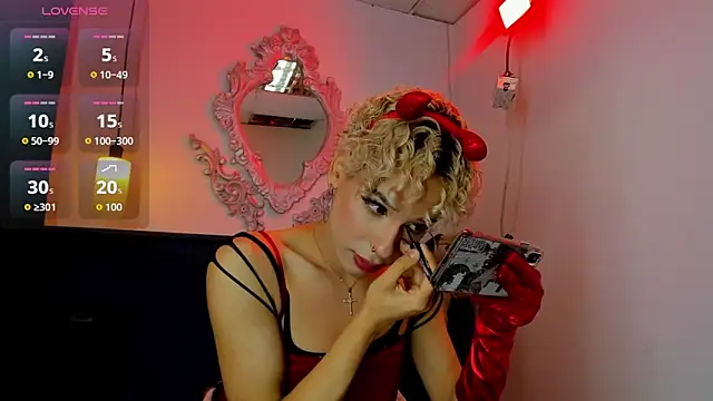 valentinee xo online show from 06-10-26, 05:41