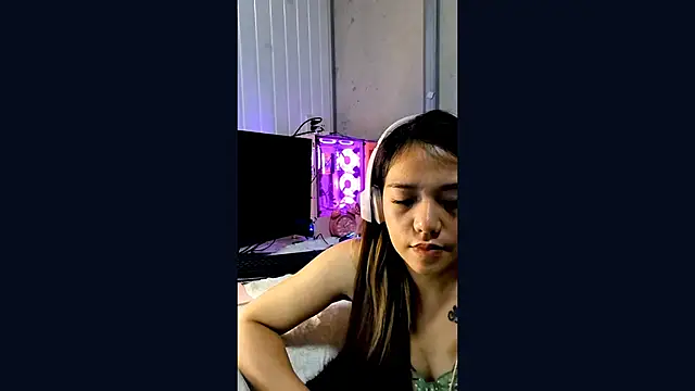 CassaundraWhitehead online show from 06-04-26, 10:14