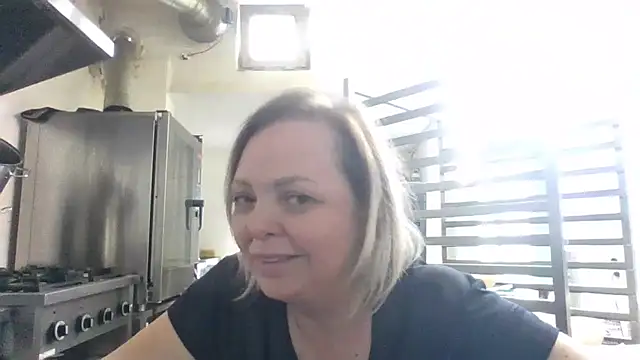 BellaaKiss online show from 05-30-26, 02:12