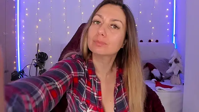 LindaWhite  online show from 12-05-25, 04:27