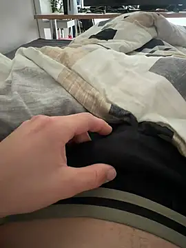 xsamuel0 online show from 07-05-26, 03:52