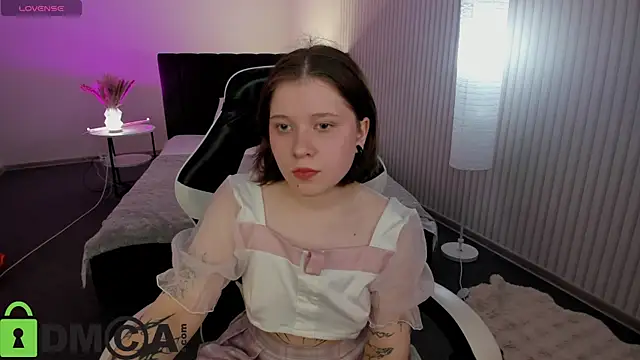 Snapshot of Kylie-Voss chatting on 07-16-26, 03:03 Kylie-Voss online show from 07-16-26, 03:03