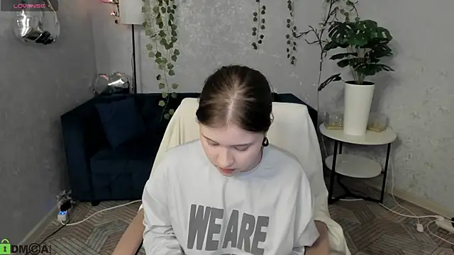Snapshot of Kylie-Voss chatting on 06-22-26, 11:29 Kylie-Voss online show from 06-22-26, 11:29