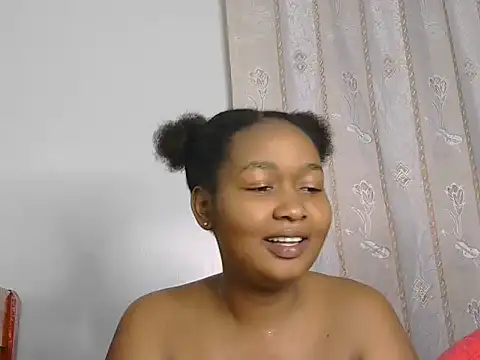 Snapshot of brownsugar_booty chatting on 06-20-26, 12:04 brownsugar booty online show from 06-20-26, 12:04