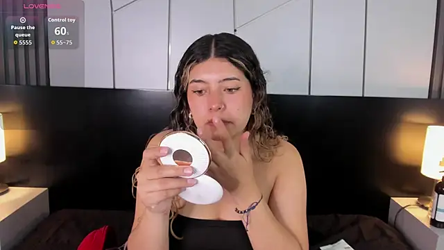 ChloeBelle  online show from 07-15-26, 01:51