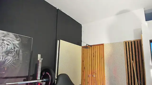 Snapshot of Yeidonn chatting on 06-25-26, 03:59 Yeidonn online show from 06-25-26, 03:59