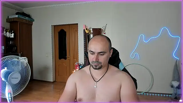 -SexyDaddy- online show from 06-18-26, 03:06