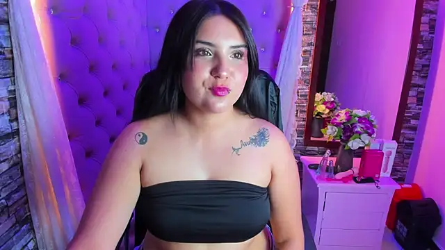 Issa Queen online show from 06-03-26, 07:29