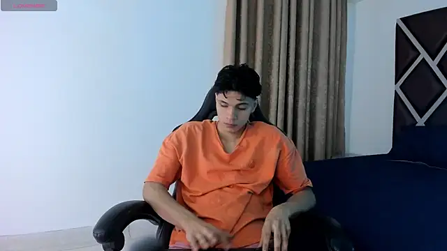 Snapshot of Ithan_Hott chatting on 07-04-26, 03:46 Ithan Hott online show from 07-04-26, 03:46