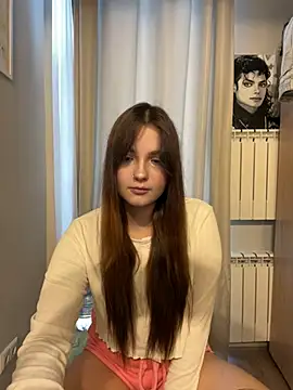 Snapshot of Reilbellll chatting on 06-14-26, 03:24 Reilbellll online show from 06-14-26, 03:24