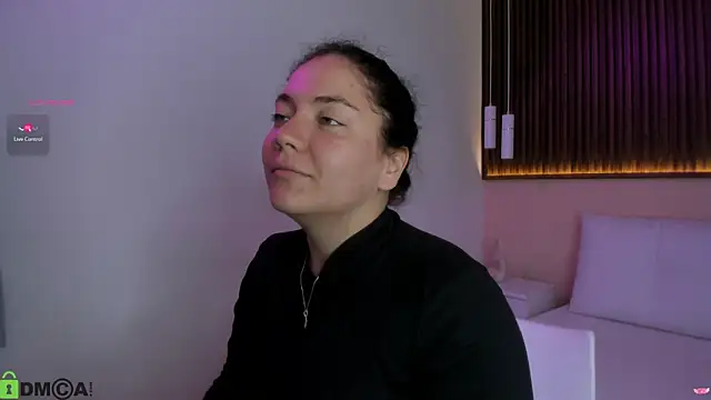 Snapshot of rebecaa_grey chatting on 07-06-26, 02:24 rebecaa grey online show from 07-06-26, 02:24