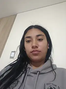 Amber-gold online show from 06-26-26, 10:21