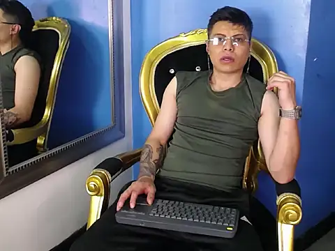 AquilesTaylor online show from 06-19-26, 12:44