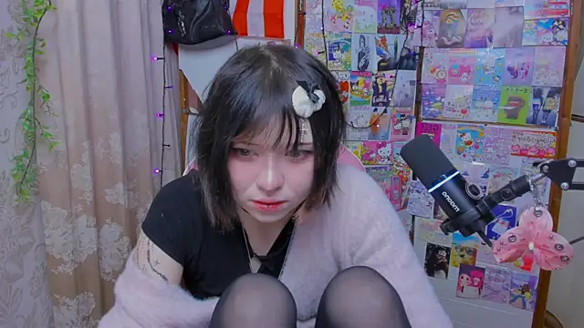 honeycelestia online show from 06-02-26, 06:08