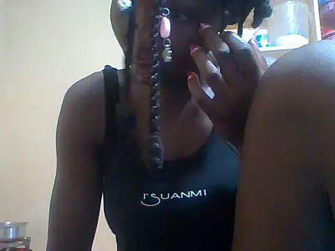 Snapshot of Skylark612 chatting on 07-11-26, 06:24 Skylark612 online show from 07-11-26, 06:24