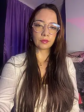 arilynn  online show from 07-17-26, 04:53