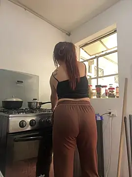 arilynn  online show from 07-28-26, 07:39