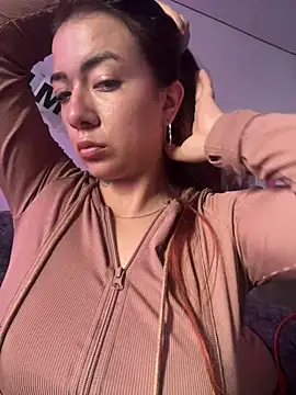 arilynn  online show from 07-28-26, 05:23