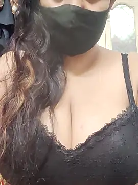 Snapshot of sexyveena chatting on 07-17-26, 07:49 sexyveena online show from 07-17-26, 07:49