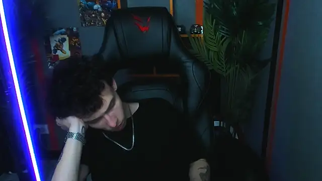 Snapshot of Jacob_Davidson chatting on 06-25-26, 06:18 Jacob Davidson online show from 06-25-26, 06:18