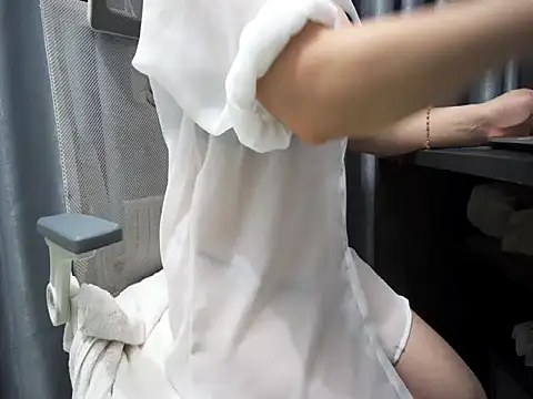 Ely sexyy online show from 07-06-26, 03:58