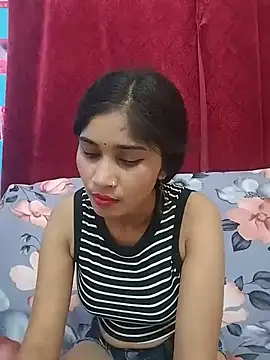 Naughty Kiara  online show from 06-26-26, 04:29