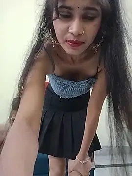 Naughty Kiara  online show from 07-06-26, 02:40