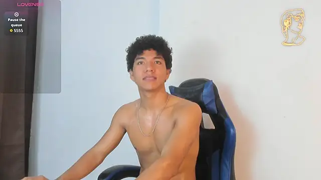 Maximiliano Young online show from 05-30-26, 01:50