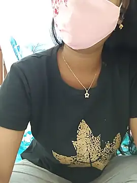 Snapshot of Tamildreamgurl chatting on 07-15-26, 03:35 Tamildreamgurl online show from 07-15-26, 03:35