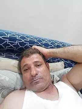 Snapshot of m098m098 chatting on 06-26-26, 09:42 m098m098 online show from 06-26-26, 09:42