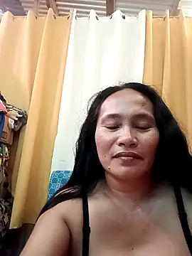 Queenslay online show from 07-17-26, 05:04