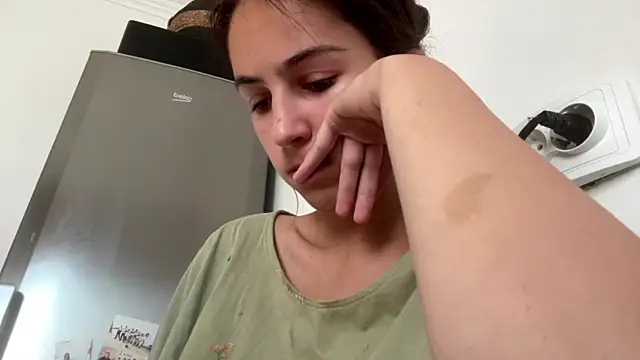 Snapshot of SindyKay chatting on 07-16-26, 05:48 SindyKay online show from 07-16-26, 05:48