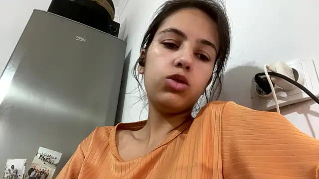 Snapshot of SindyKay chatting on 07-13-26, 05:40 SindyKay online show from 07-13-26, 05:40