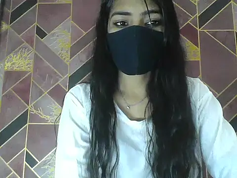 Hot-Roshni online show from 06-28-26, 05:41