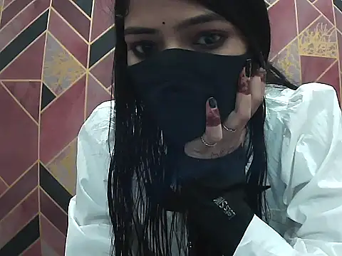 Hot-Roshni online show from 06-18-26, 07:30