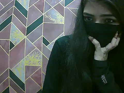 Hot-Roshni online show from 06-19-26, 06:36