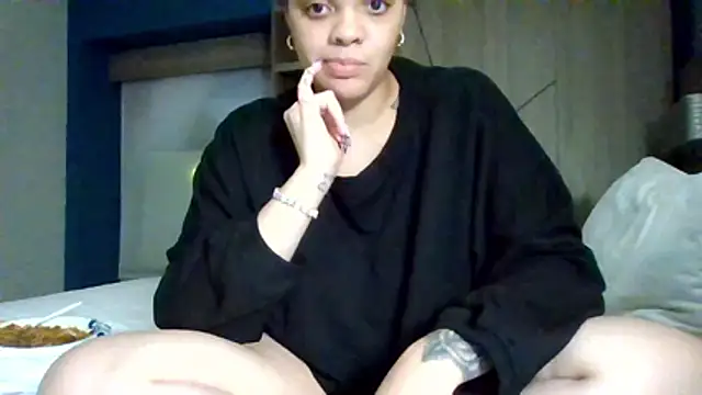 Snapshot of AprilJayyy chatting on 06-01-26, 04:24 AprilJayyy online show from 06-01-26, 04:24