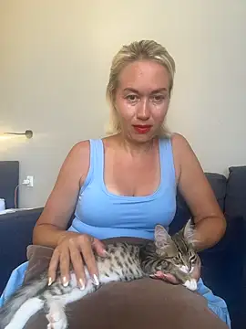 Amanda Seyfried online show from 07-12-26, 01:23