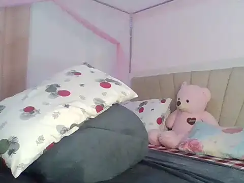 Xannaxx  online show from 07-13-26, 03:33