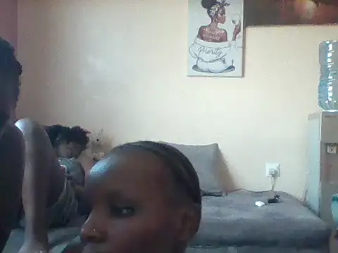 Prettypappi77 online show from 06-25-26, 12:10