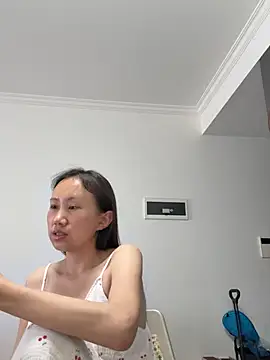 Snapshot of Xiao_Mao_meow chatting on 07-05-26, 04:19 Xiao Mao meow online show from 07-05-26, 04:19