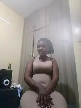 Creamymom4 online show from 06-14-26, 01:01
