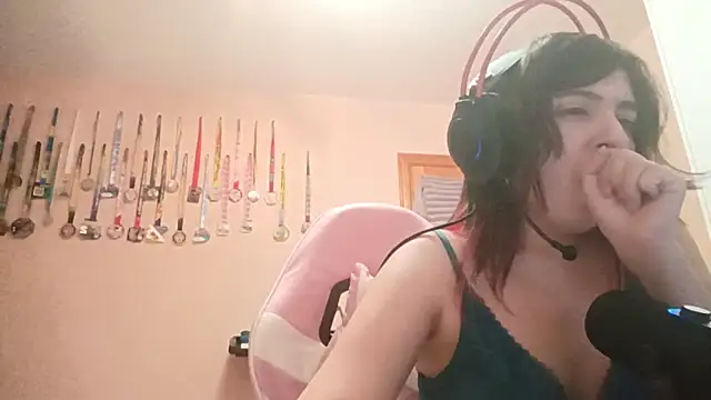 bunnyhoneylovehands online show from 07-01-26, 10:43