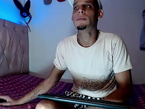 Brendt Hotx online show from 06-25-26, 06:29