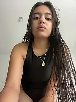 Snapshot of CORAL-524 chatting on 06-16-26, 12:27 CORAL-524 online show from 06-16-26, 12:27