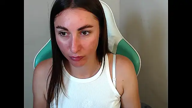 Cammil1a horn online show from 07-16-26, 10:56