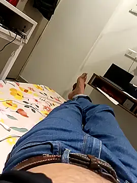 indiboy009 online show from 12-04-25, 06:40