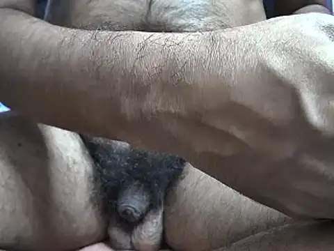 Snapshot of indiboy009 chatting on 02-08-25, 03:31 indiboy009 online show from 02-08-25, 03:31