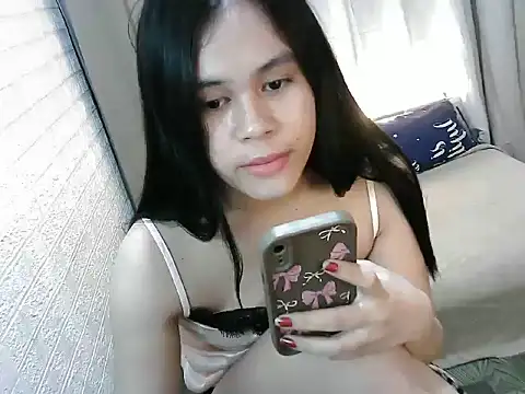 Snapshot of Yourslut_Angelx chatting on 06-07-26, 03:12 Yourslut Angelx online show from 06-07-26, 03:12